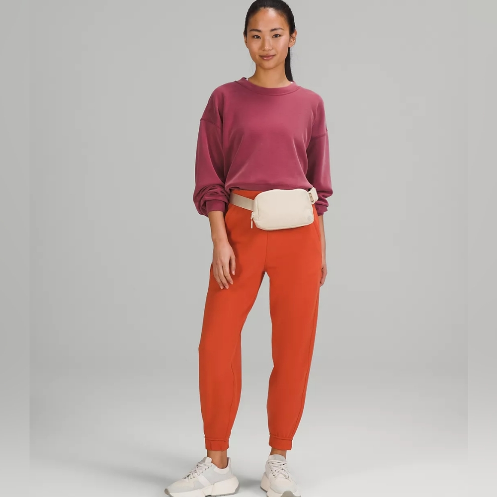 Lululemon Everywhere Belt Bag 1L